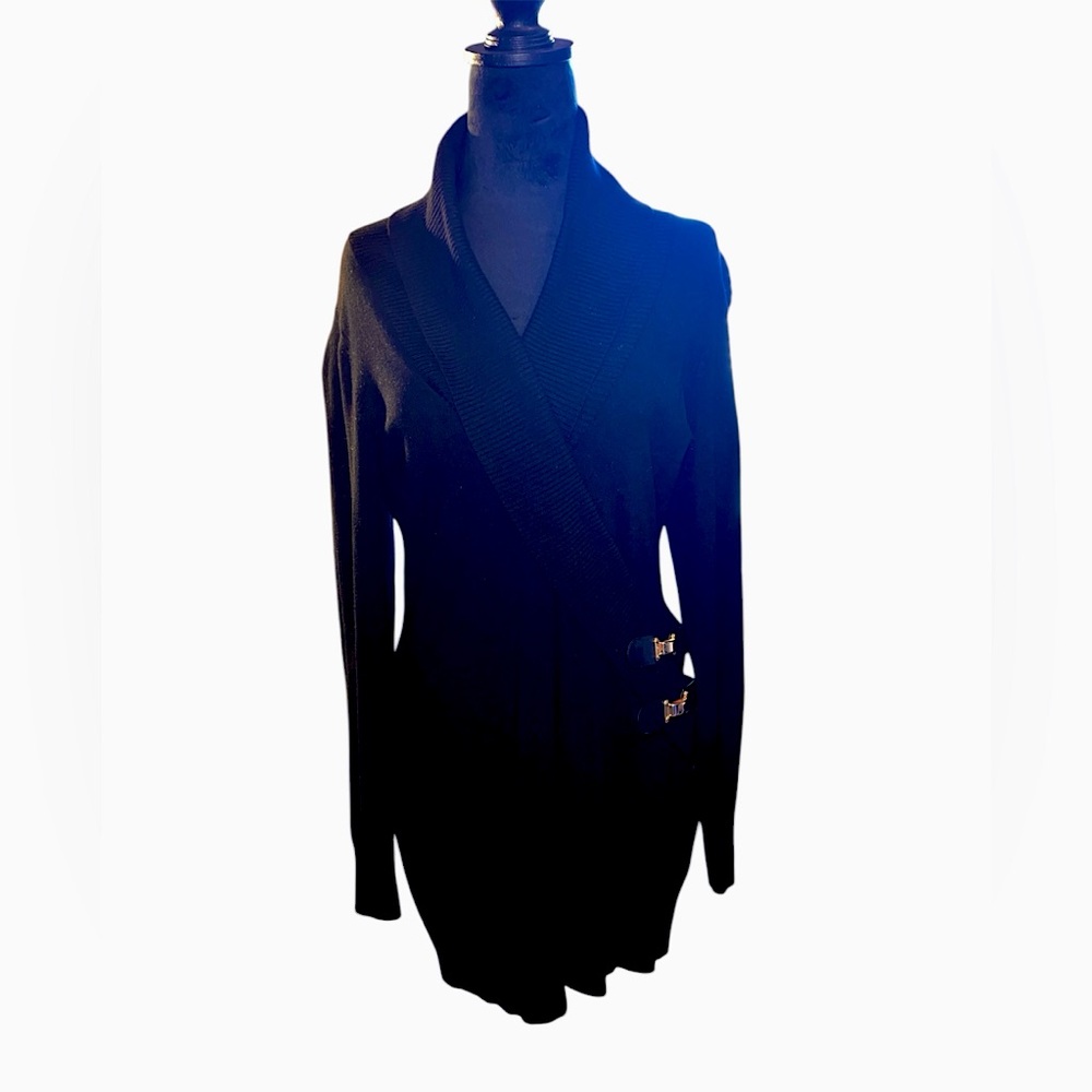 I-N-C black collared v-neck sweater tunic w/side gold clasps. Elegant & stylish - Picture 6 of 8